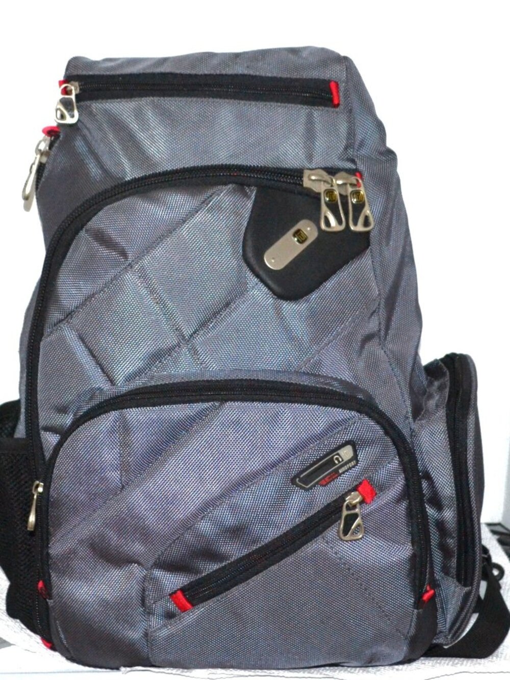 Ful Multi‑Pocket Travel Backpack Gray Red Accents Secure Zippers Travel School